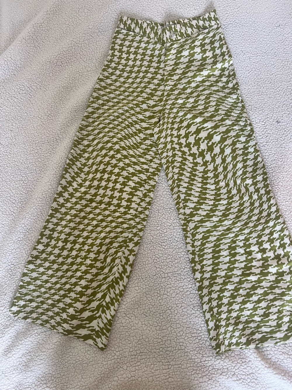Urban Outfitters green cream geometric print Pants size small petite